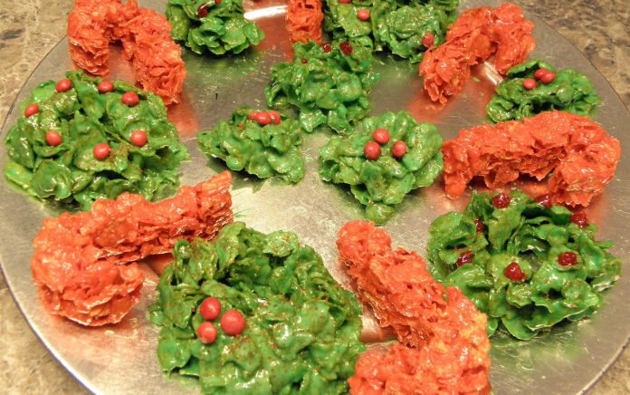 No-Bake Holiday Corn Flake Treats