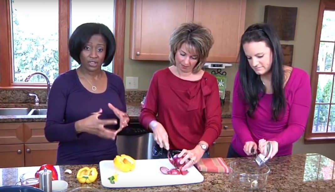 Video: Vegan Stuffed Peppers