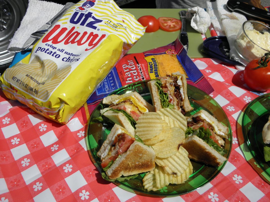 Silver Mirror Club Sandwich