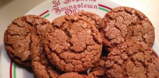 Molasses Crinkles
