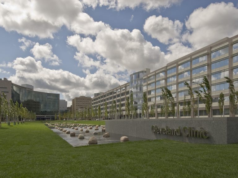 Cleveland Clinic ranked No. 2 hospital by U.S. News; No. 1 in heart care
