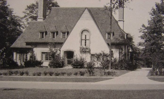 Louis S. Kreider residence Jazz Age Youngstown homes in 1927. This image depicts the Louis S. Kreider residence. Find more local history for Youngstown, Ohio and the Mahoning Valley in this section.