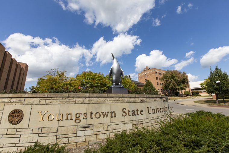 The YSU Foundation has announced that Lee and Bonnie Burdman, and their children, Korey, Taylor, and Lexi, have made a $250,000 gift to create a fellowship for the James P. Tressel Institute for Leadership and Teamwork at Youngstown State University.