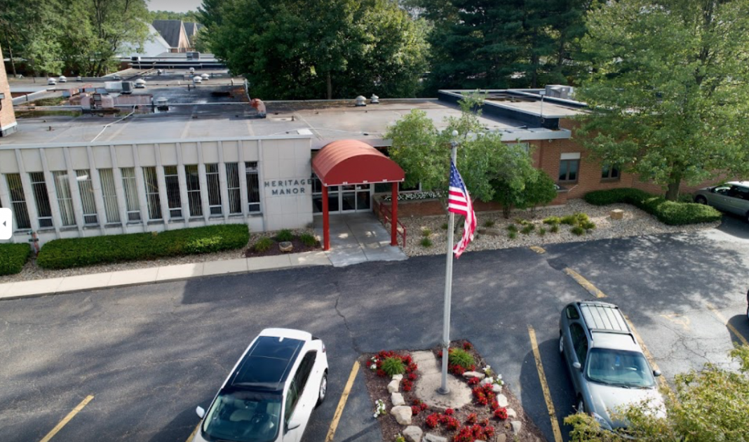 YSU, Heritage Manor offer art therapy to dementia residents 