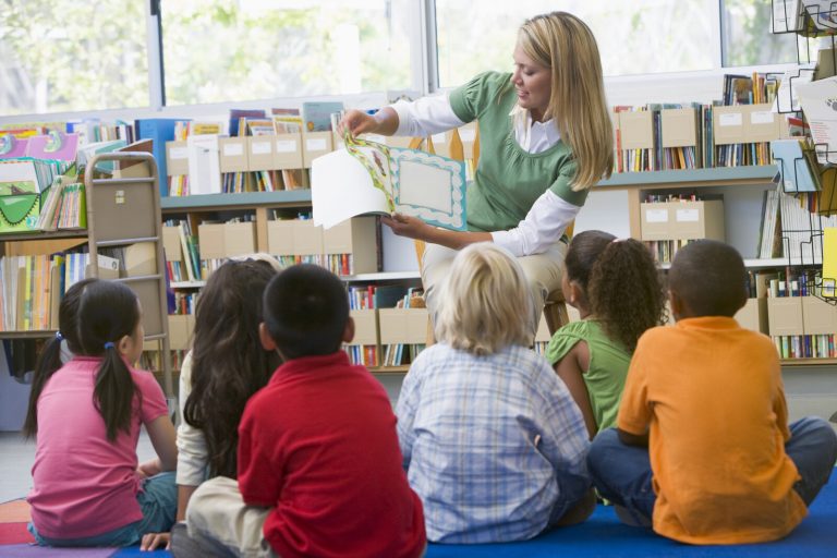 November children’s reading programs at area libraries (Canstock)