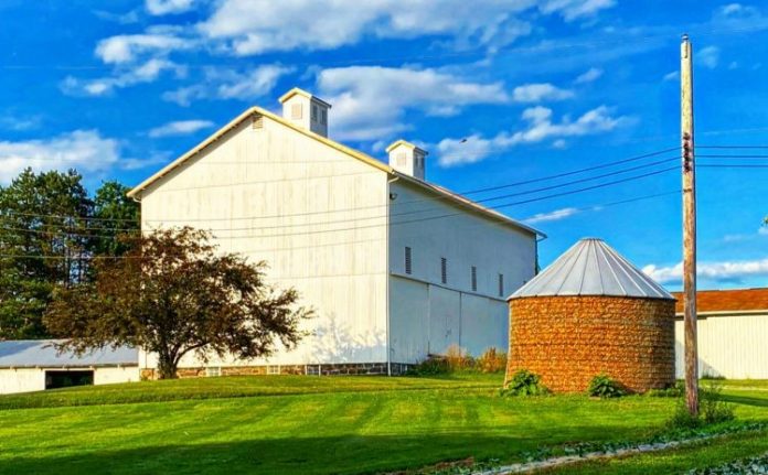 475254571_3904990903109279_1604172790514913016_n Where to find summer farmers markets in the Mahoning Valley. This photo depicts the barn and fields at Villa Maria.