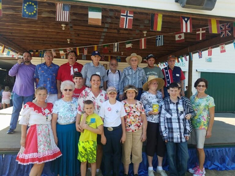 Friendly Squares to mark 16th anniversary at Sept. 12 dance